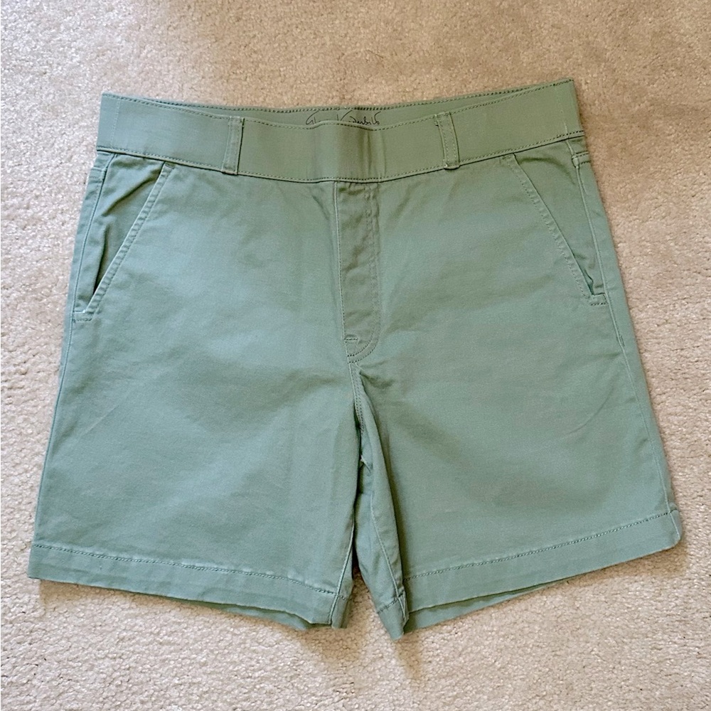 Gloria Vanderbilt Shape Effect High Rise Shorts size 10 P